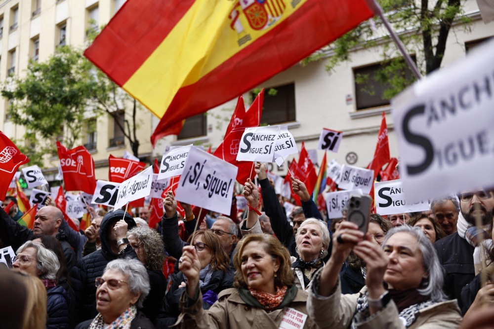 مظاهرة لأنصار سانشيز في مدريد