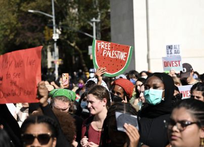 مظاهرة لطلاب جامعة نيويورك تضامنًا مع فلسطين