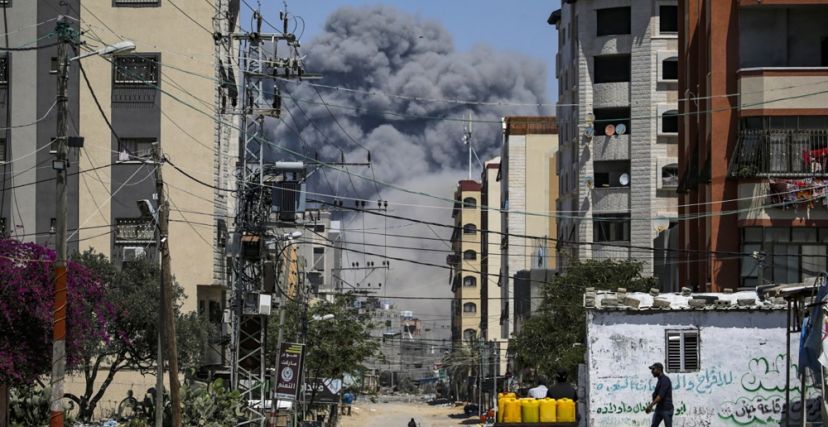 غارة جوية على النصيرات وسط قطاع غزة