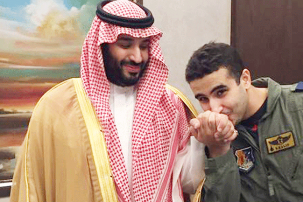 عين خالد بن سلمان (29 عامًا) سفيرًا للسعودية في واشنطن ضمن حزمة الأوامر الملكية الصادرة في نيسان/أبريل الماضي