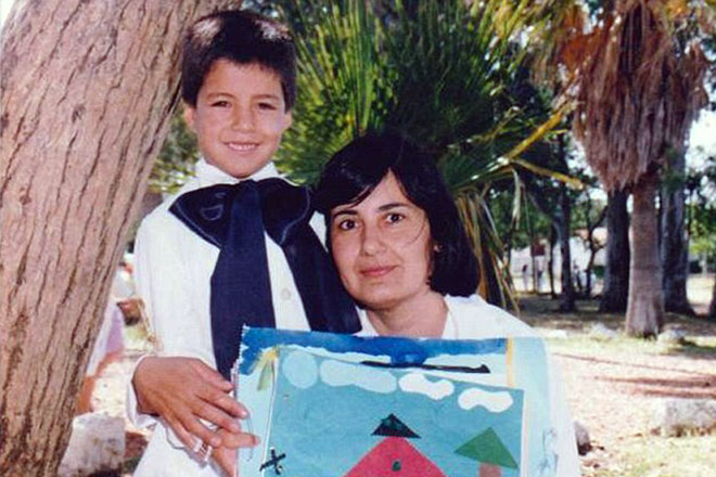 سواريز ووالدته