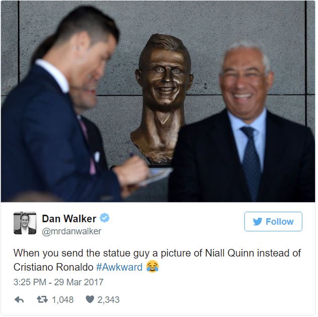 حين يشبه التمثال نيل كوين أكثر من كريستيانو رونالدو (تويتر)