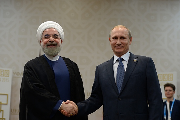 لا يمكن أن تخسر روسيا علاقاتها بدول أُخرة من أجل تحالف شامل مع إيران (أليكسي فيليبوف/ Getty)