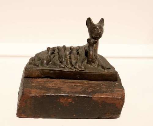 من معرض عن القطط المصرية القديمة في متحف بروكلين (سوزان دي تشيلو/ نيويورك تايمز)