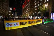 مظاهرة سابقة تُطالب جوجل بالانسحاب من مشروع نيمبوس