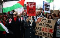 مظاهرات مؤيدة للفلسطينيين جنوب لندن (وكالة فرانس برس)