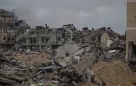 دمار وأنقاض في قطاع غزة