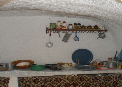 مطبخ في مطماطة بتونس (Getty)