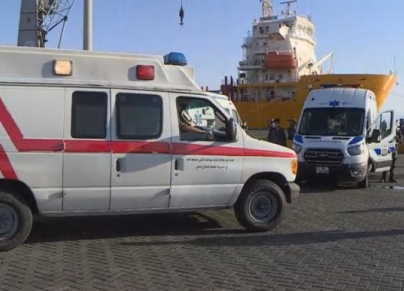 سيارة إسعاف في خليج العقبة 