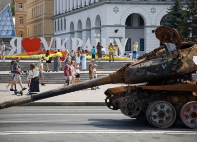 دبابة روسية مدمرة 