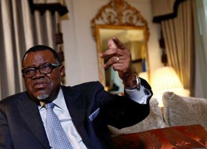 وفاة رئيس ناميبيا هاكه كينكوب