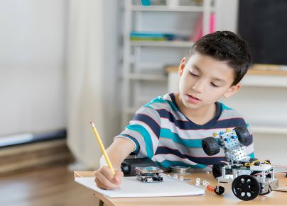 كيفية تعليم برمجة الروبوتات للأطفال