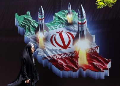 ملصق يصور الهجوم الإيراني على إسرائيل
