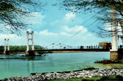 الجسر المعلق في دير الزور (بطاقة بريدية 1960، مجموعة ميشيل فاغنر)