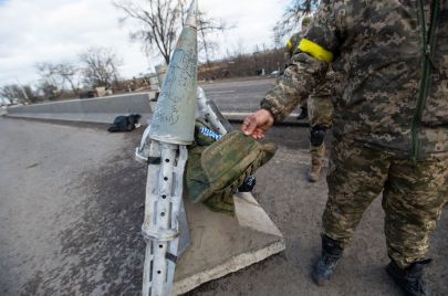استخدمت القنابل العنقودية منذ الايام الأولى للغزو الروسي لأوكرانيا (GETTY)