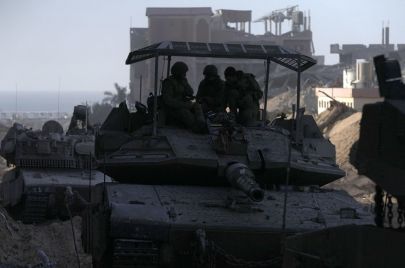 يسعى جيش الاحتلال لتعزيز وجود في المناطق التي انسحب منها في شمال غزة (GETTY)