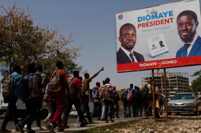 تتجه السنغال إلى صناديق الاقتراع، يوم الأحد، بعد أسابيع من الفوضى والعنف وعدم اليقين أثارت المخاوف من تقويض الديمقراطية في واحدة من أكثر دول غرب إفريقيا استقرارًا.
