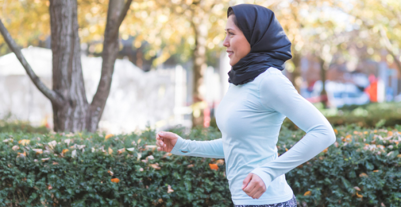 hijabi woman running 