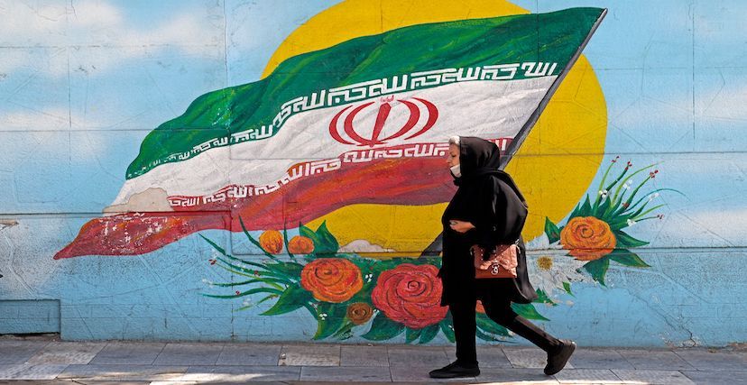 امرأة في طهران