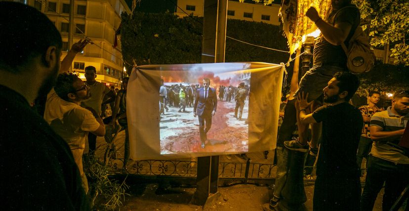 احتجاج في تونس قرب السفارة الفرنسية ضد موقف ماكرون من العدوان على غزة