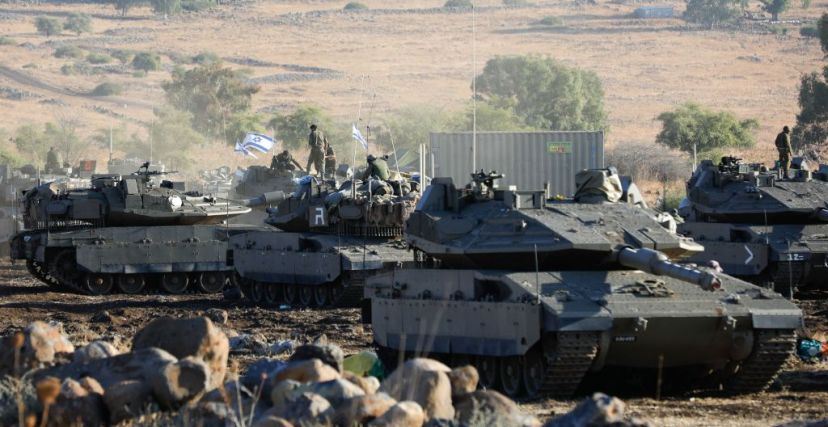 دبابات إسرائيلية قرب الحدود مع لبنان
