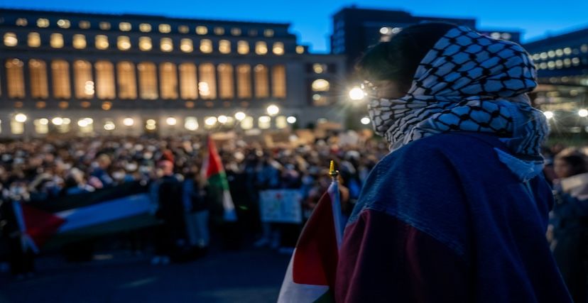 مظاهرة داعمة فلسطين داخل حرم جامعة كولومبيا في نيويورك