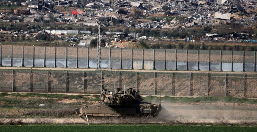دخل جيش الاحتلال الإسرائيلي المرحلة الثالثة من عدوانه على غزة (GETTY)