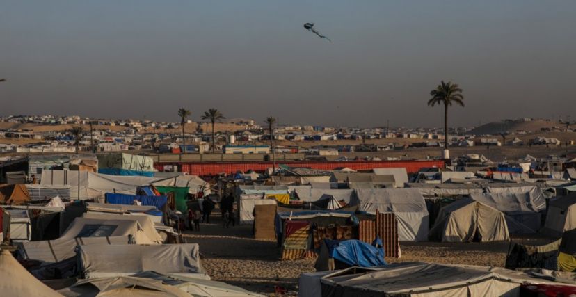 خيام النازحين في رفح قرب الحدود المصرية