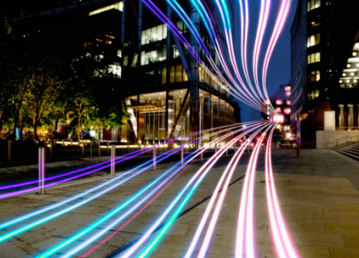 connection with dynamic fibre optic light trail
