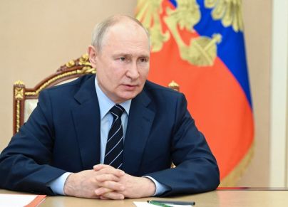هدد الرئيس الروسي باستخدام القنابل العنقودية