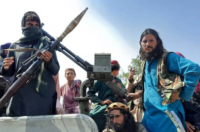 طالبان ترفض تمديد مهلة انسحاب القوات الأمريكية وتهدد من العواقب