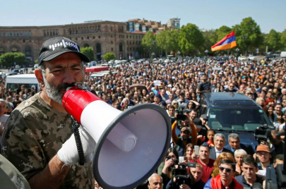 ثورة أرمينيا السلمية.. الانتفاض ضد وكلاء موسكو دون الحرب عليها!