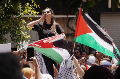 يوم لفلسطين.. الفلسطينيون يلبّون دعوات الإضراب الشامل بين النهر والبحر