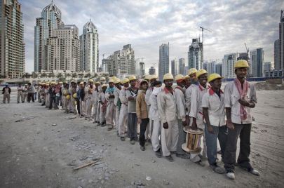 العبودية الحديثة.. تجدد الدماء في عروق أسواق النخاسة الإماراتية