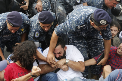 هل لا يزال قطع الطرق وسيلة فعالة في الانتفاضة اللبنانية؟